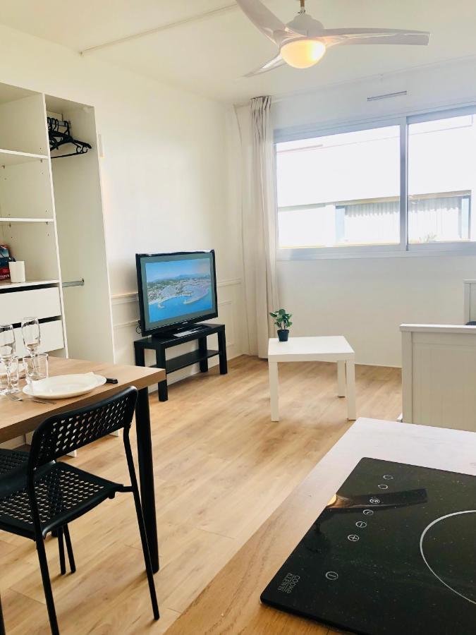 Superbe Appartement Front De Mer ヴィルヌーヴ・ルベ エクステリア 写真