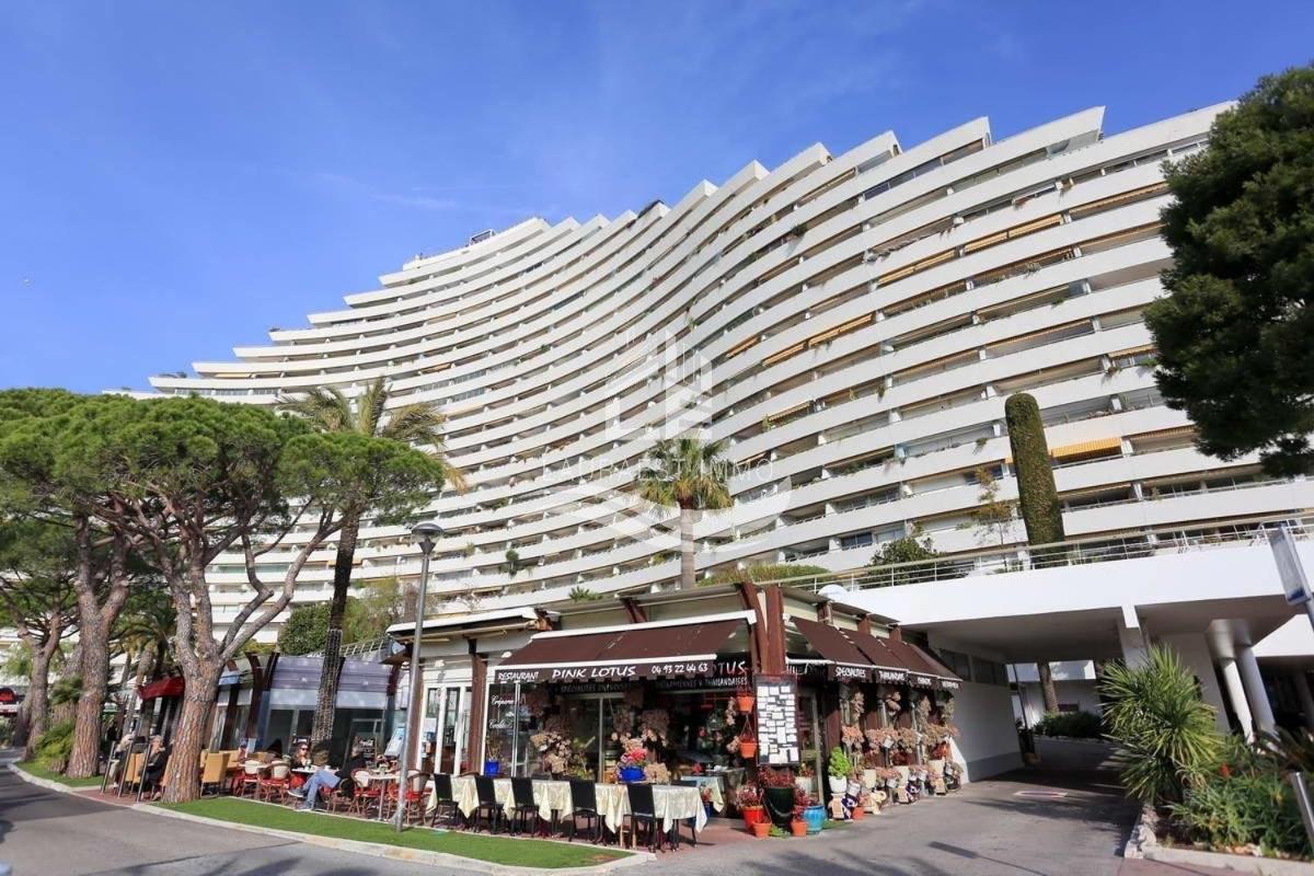 Superbe Appartement Front De Mer ヴィルヌーヴ・ルベ エクステリア 写真